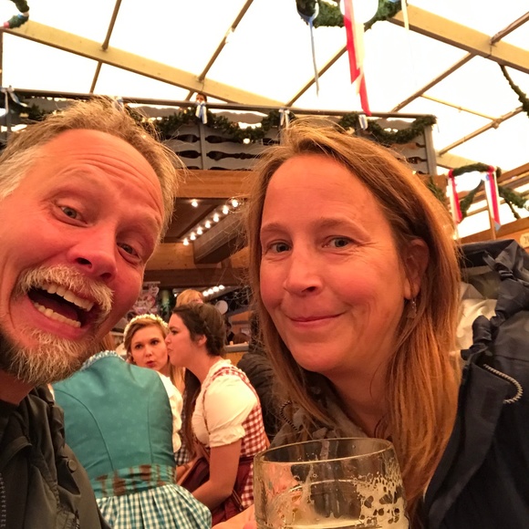 Meet your Poshers, Lance and Lora - Picture 3 of 7